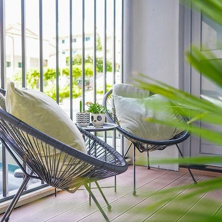 Studio Apartment Smile, Near Beach & Center, Free Parking, Balcony Makarska Exterior foto